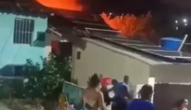 Mulher morre carbonizada durante incêndio em residência em Satuba