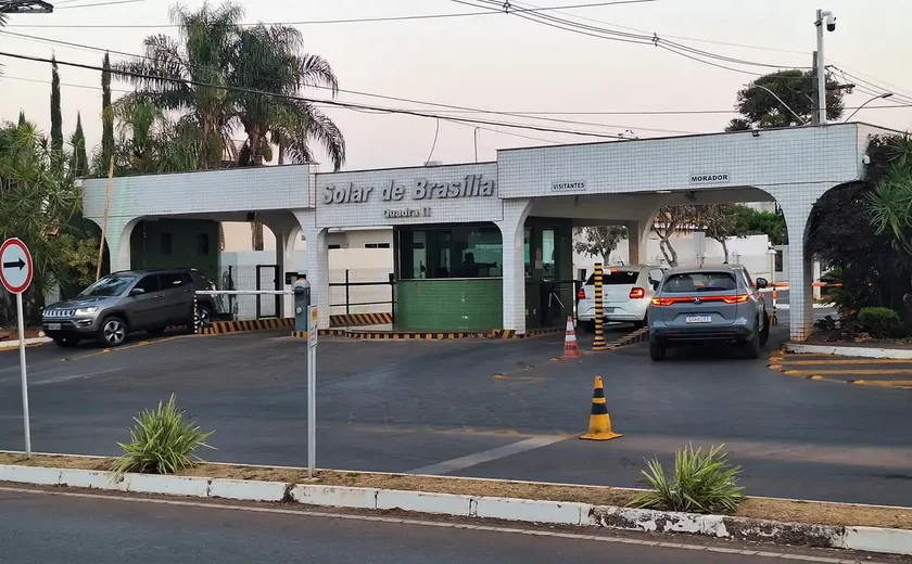 Moraes nega pedido para Javier Milei visitar Bolsonaro em casa