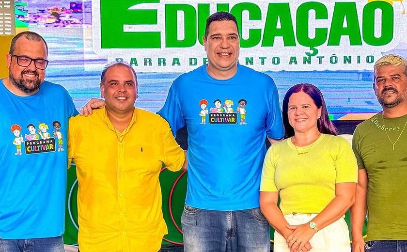 Educação: prefeita Lívia Carla concede reajuste anual de 10% aos servidores da rede municipal de ensino, superando índice federal