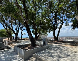 Revitalização do Mirante Santa Terezinha atinge 50% de avanço físico