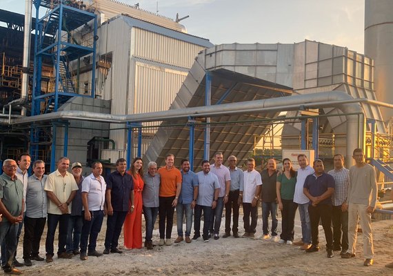 Pindorama comemora Dia do Trabalhador com inaugurações, anúncios de novas obras e festa