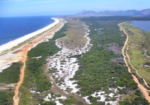 STJ suspende obra e licença ambiental de resort em restinga
