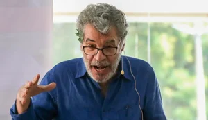 No Bonito CineSur, Paulo Betti defende regulamentação de streamings