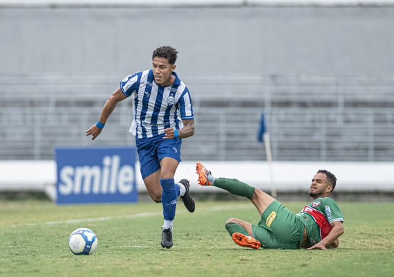 CSA derrota o CSE por 3x0 e começa Campeonato Alagoano na liderança