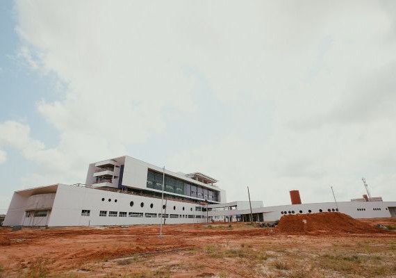 Renan Filho informa que entrega do Hospital Metropolitano será antecipada para 15 de maio