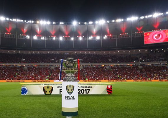 Flamengo e Cruzeiro empatam na primeira partida pela final da Copa do Brasil