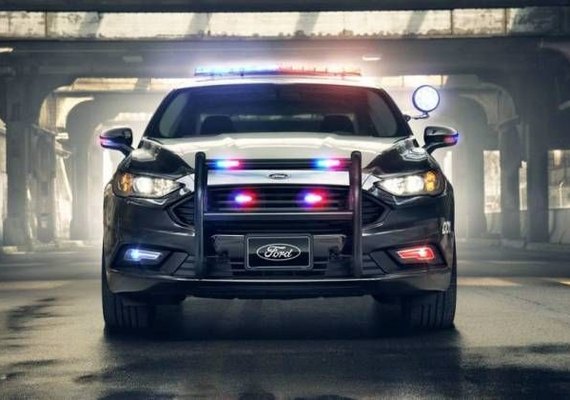 Viatura autônoma imaginada pela Ford poderia substituir policiais