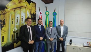 Charles Hebert toma posse como vereador na Câmara de Maceió