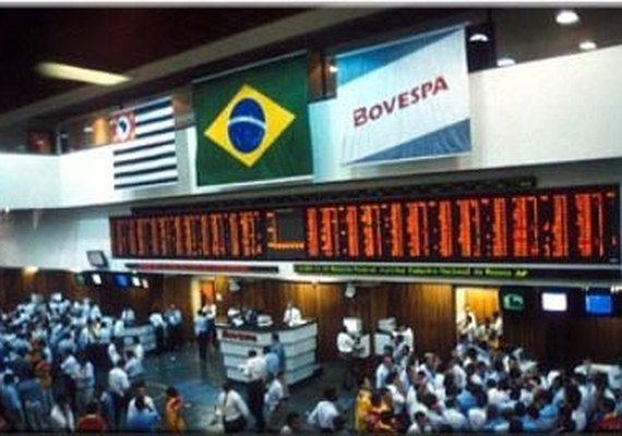 Bovespa fecha em queda de 0,68% pressionada por setor financeiro, Petrobras e Vale