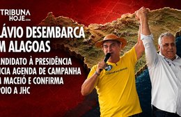Flávio Bolsonaro desembarca em Alagoas e declara apoio a JHC ao Governo