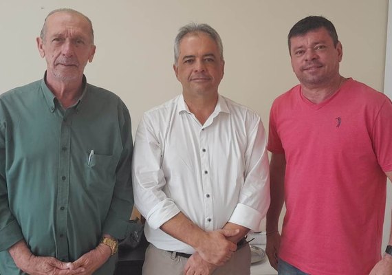 Presidente da ACEA tem encontro com deputado alagoano que também é cronista esportivo