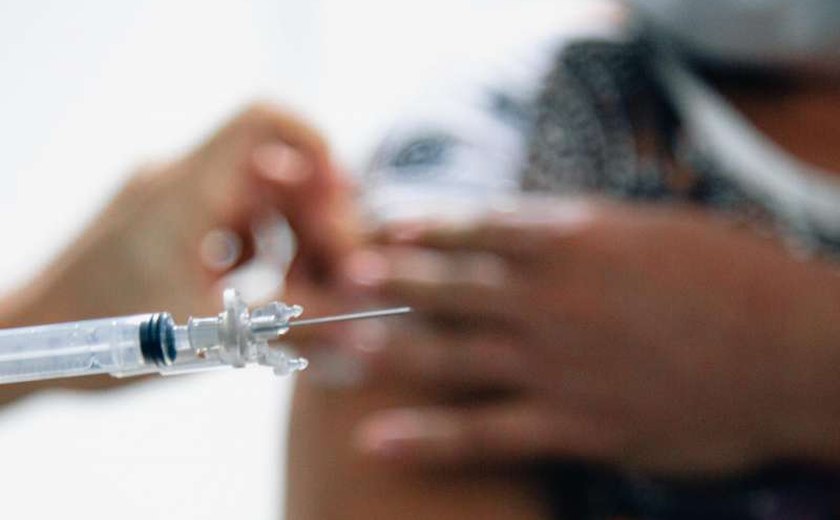 Alagoas já vacinou quase 90% da população com 1ª dose de imunizantes contra Covid-19