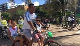 Orla de Maceió é palco do VII Passeio Ciclístico da Construção Civil