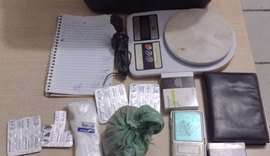 Jovem encontrado com maconha e cocaína é autuado por tráfico de drogas