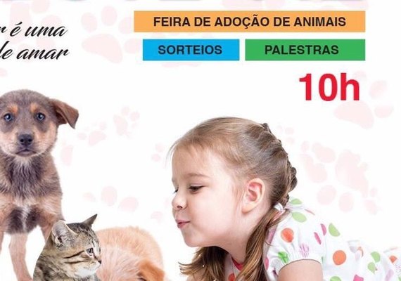 Estudantes realizam evento que reúne palestras com feira de adoção de cães e gatos