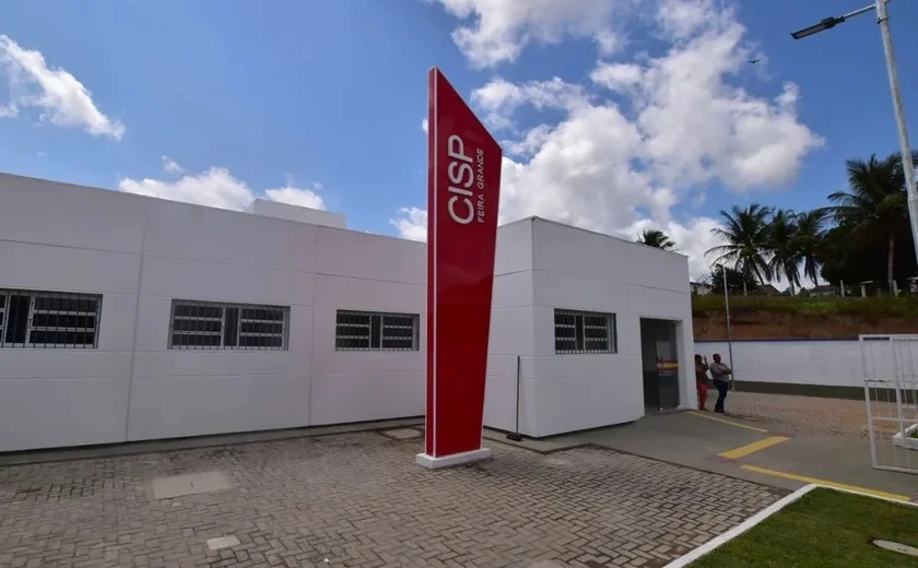 Homem é denunciado por injúria após ofender vizinha no Centro de Feira Grande