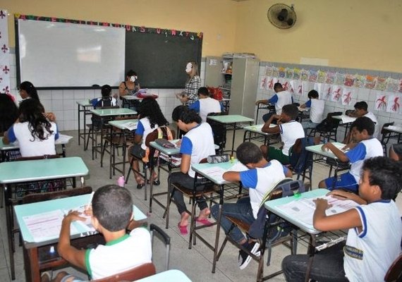 Educadores questionam decisão do STF sobre ensino religioso confessional