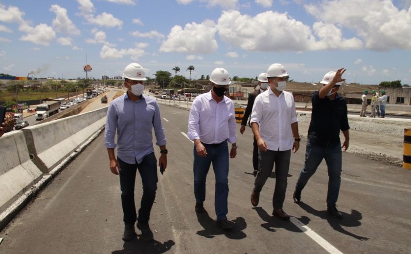 Tráfego de veículos no Viaduto da PRF será liberado até o Natal