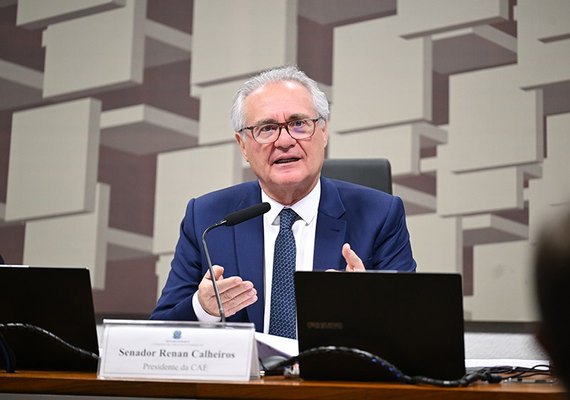 Vídeo: Renan Calheiros elogia projeto de Eudócia Caldas no Senado