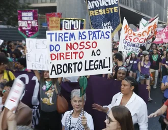 Ataque a aborto legal espalha 'pânico moral', diz dirigente do Conanda