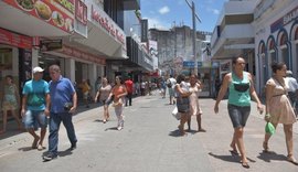 Calcadão do Comércio funciona em horário especial no Carnaval