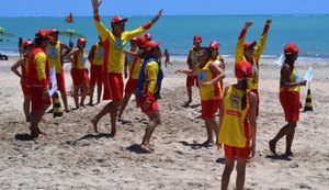 Projeto Golfinho do Corpo de Bombeiros acontece em Porto de Pedras até sexta-feira