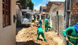 Obras de ampliação de rede são realizadas para oferecer acesso a água tratada no interior de Alagoas