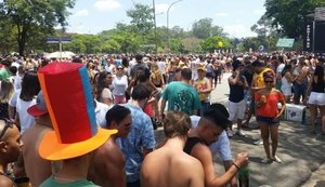 Monobloco agita o pré-carnaval de São Paulo