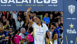Ronaldinho Gaúcho anuncia volta aos gramados pelo italiano Ravenna