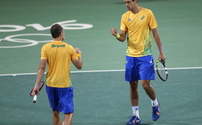 Melo/Kubot e Soares/Murray vencem e se enfrentam em semifinal