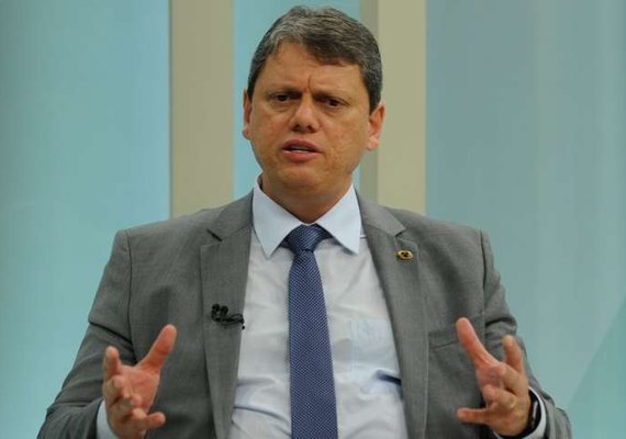 Concessões devem dobrar ferrovias no país em 15 anos, diz ministro