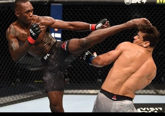 Nigeriano apaga provocações de Borrachinha com mais de 50 golpes