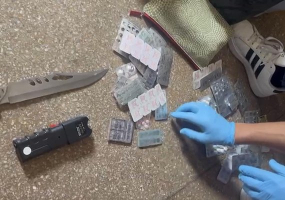 Polícia Civil apreende medicamentos controlados em residência ligada a clínica investigada