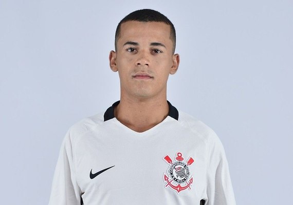 Corinthians fecha empréstimo de ex-jogador do CRB para o Figueirense