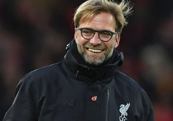 Klopp defende Wayne Rooney: 'Antes, os craques bebiam e eram bons'