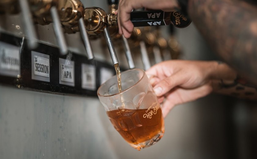 Cervejarias artesanais impulsionam inovação e cultura em Alagoas