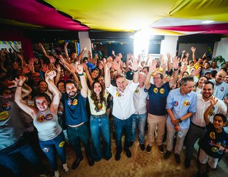 Bárbara Braga inaugura comitê ao lado de Renan Filho e reúne lideranças, trade turístico e apoiadores em Maceió