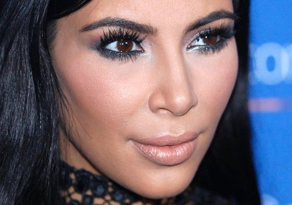 Kim Kardashian está traumatizada e reclusa após assalto a mão armada em Paris