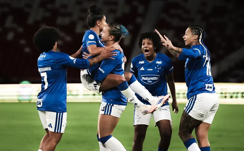 Libertadores Feminina: Cruzeiro resiste à altitude e vence na estreia