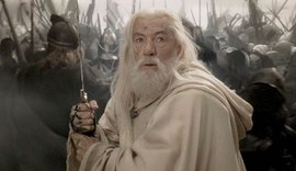 Ian McKellen, o Gandalf de Senhor dos Anéis, sofre acidente após cair do palco durante peça