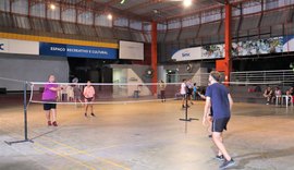 Sesc oferece aulas gratuitas de futsal, ginástica rítmica, voleibol e badminton