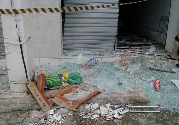 Terminais bancários são explodidos por criminosos em Paulo Jacinto