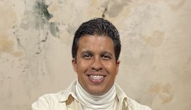 Rodrigo Avelino apresenta 'Djavan Todos os Lados – Voz e Violão' neste sábado (26)