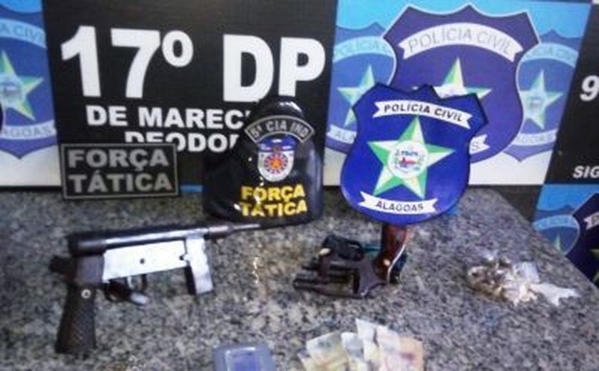 Força Tática apreende arma de fogo e drogas em Marechal Deodoro