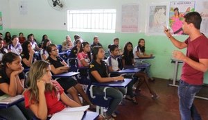 Governo de Alagoas garante a professores piso salarial instituído pelo MEC