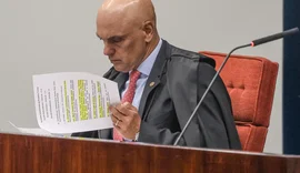 Moraes cobra ação do governo brasileiro para extradição de Carla Zambelli