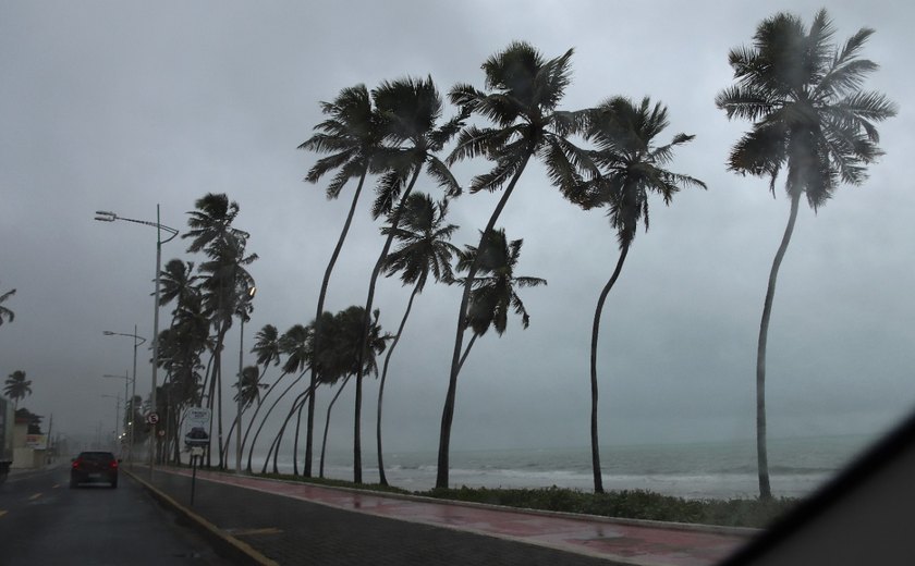 Região litorânea da Bahia ao Rio Grande do Norte pode registrar ventos de até 75 km/h