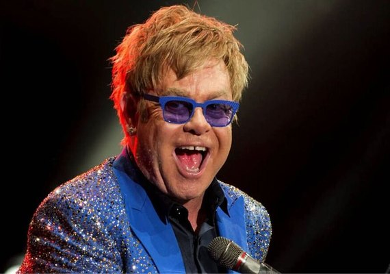 Elton John perde visão de olho direito e enfrenta dificuldades para produzir músicas