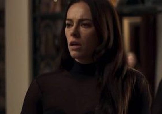 Vivi ajuda na fuga de Chiclete e mente para a polícia para proteger o amado