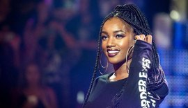 Cantora Iza cancela shows após teste positivo para Covid